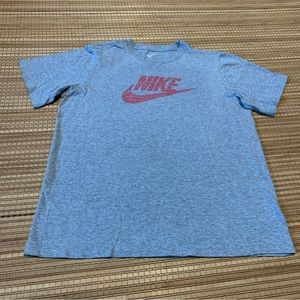 Nike gray boys T-shirt size L